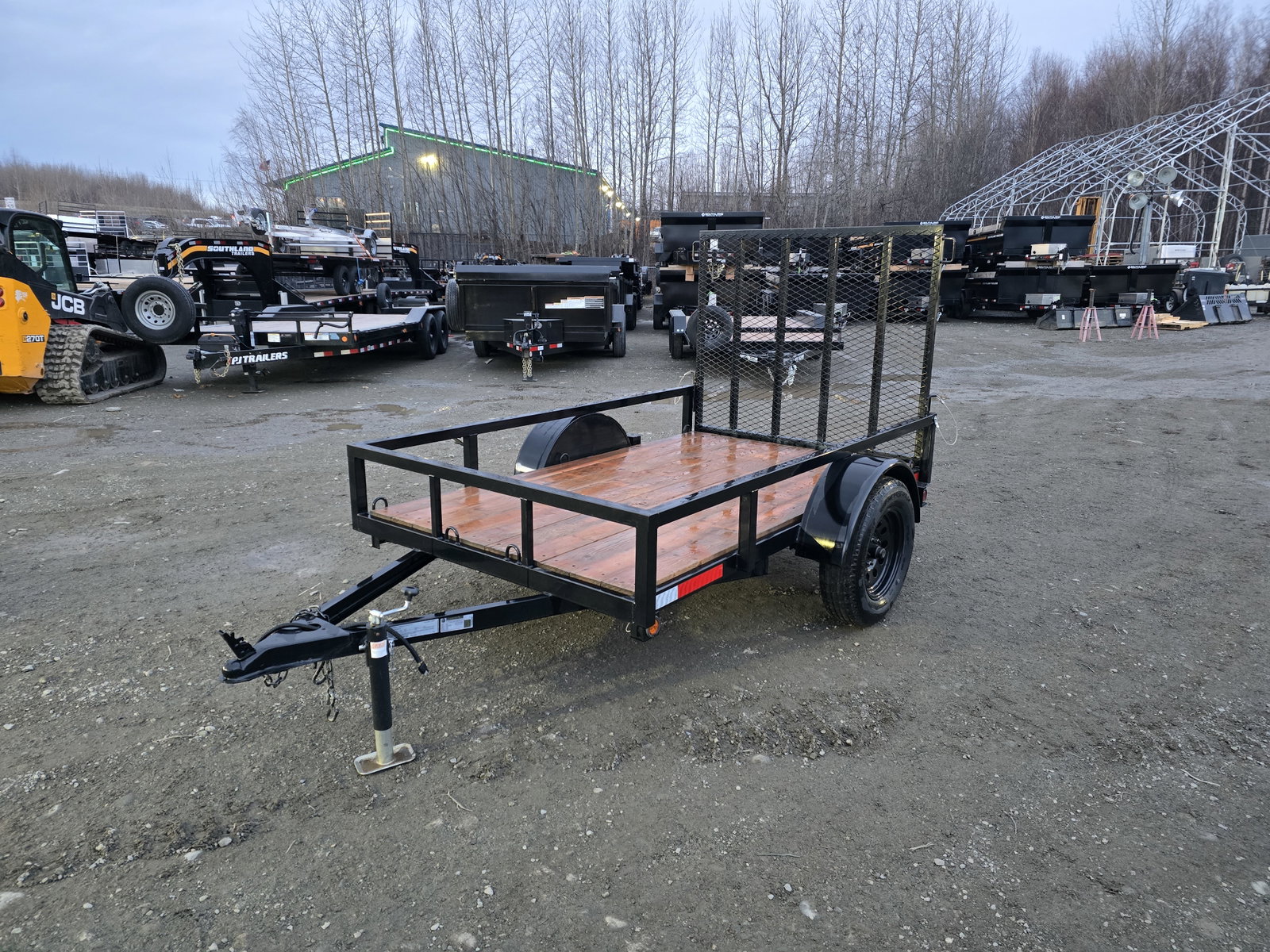 2026 Quadrax Trailers 5×8 3K Utility – 58RL (Black)