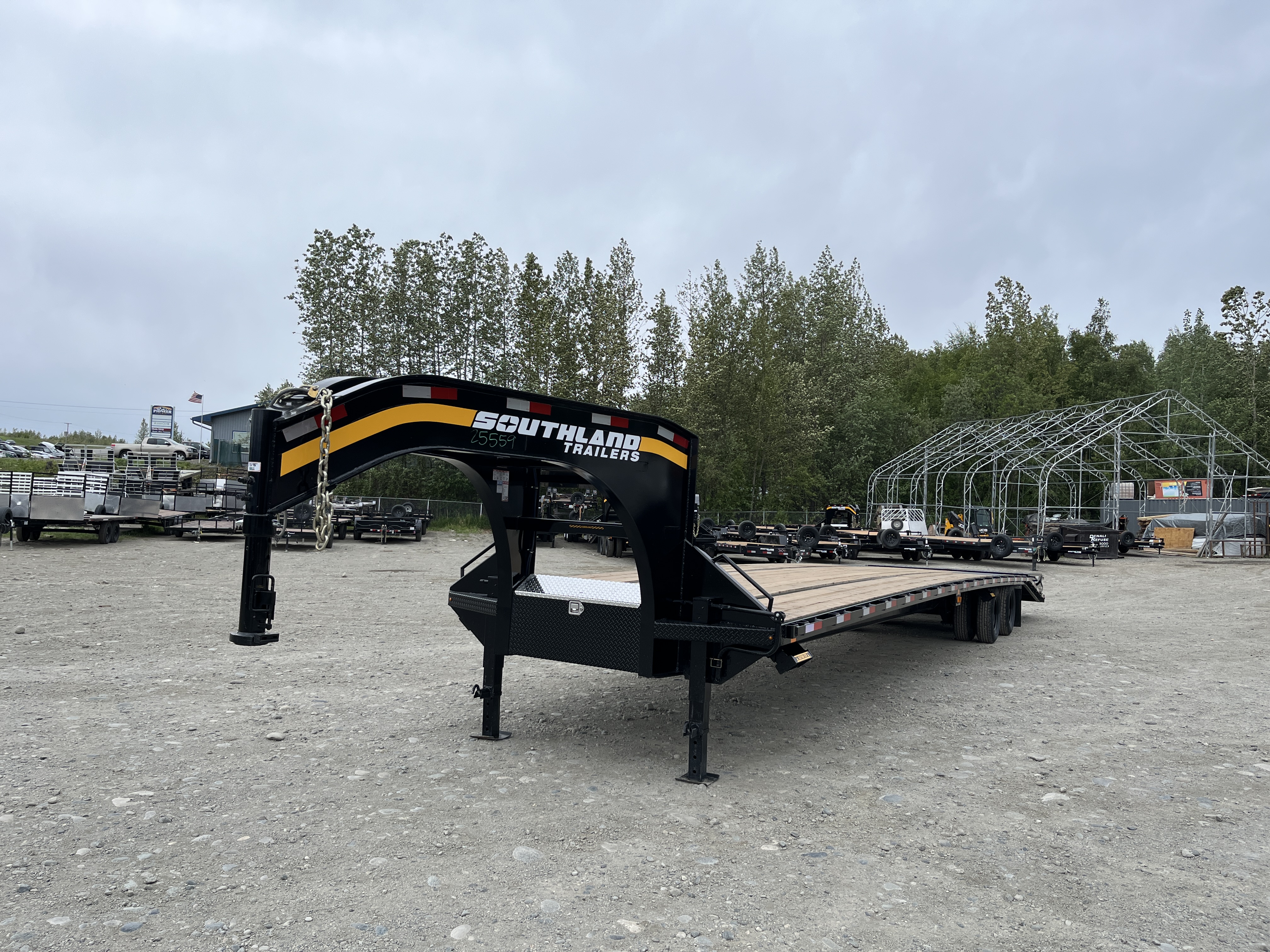 2026 Southland Trailers 8.5×40 (34+6) 25.9K Gooseneck – ETGT12-34 BT (Black)