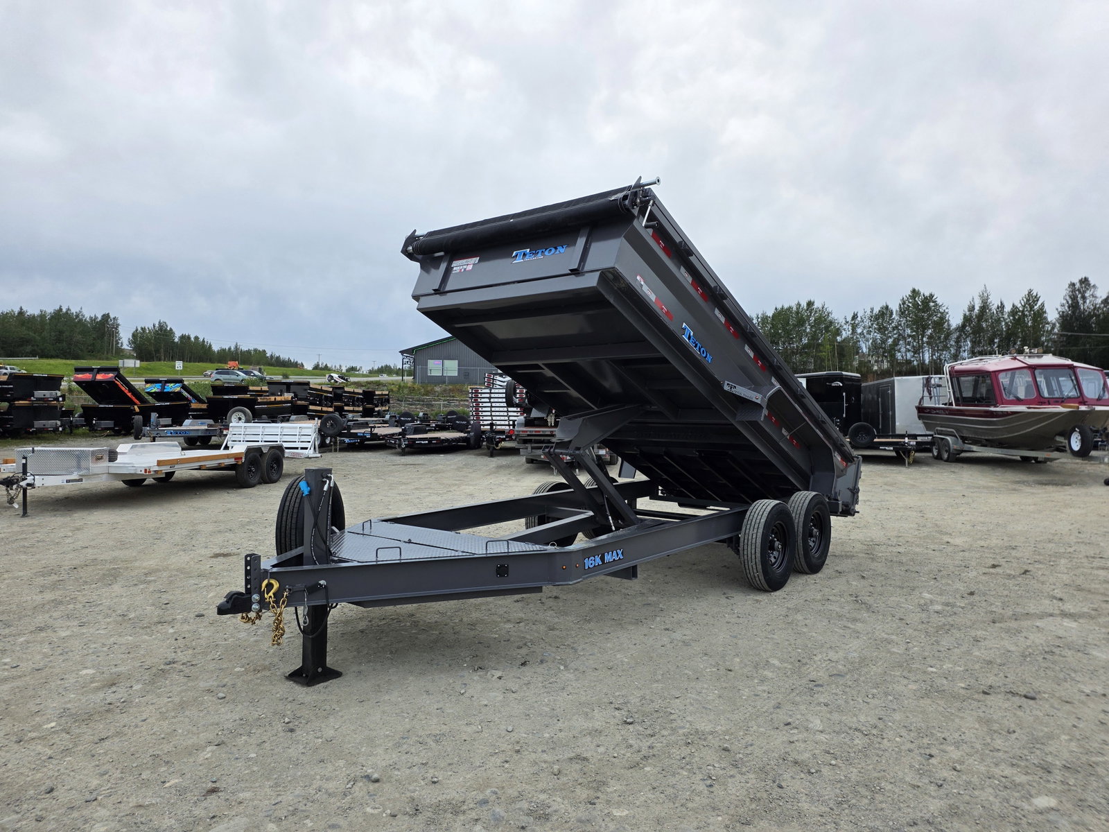 2026 Teton Trailers 7X16 17.6K DUMP w / 2′ SIDES – 00856-BSG-HYJ (Battleship Gray)