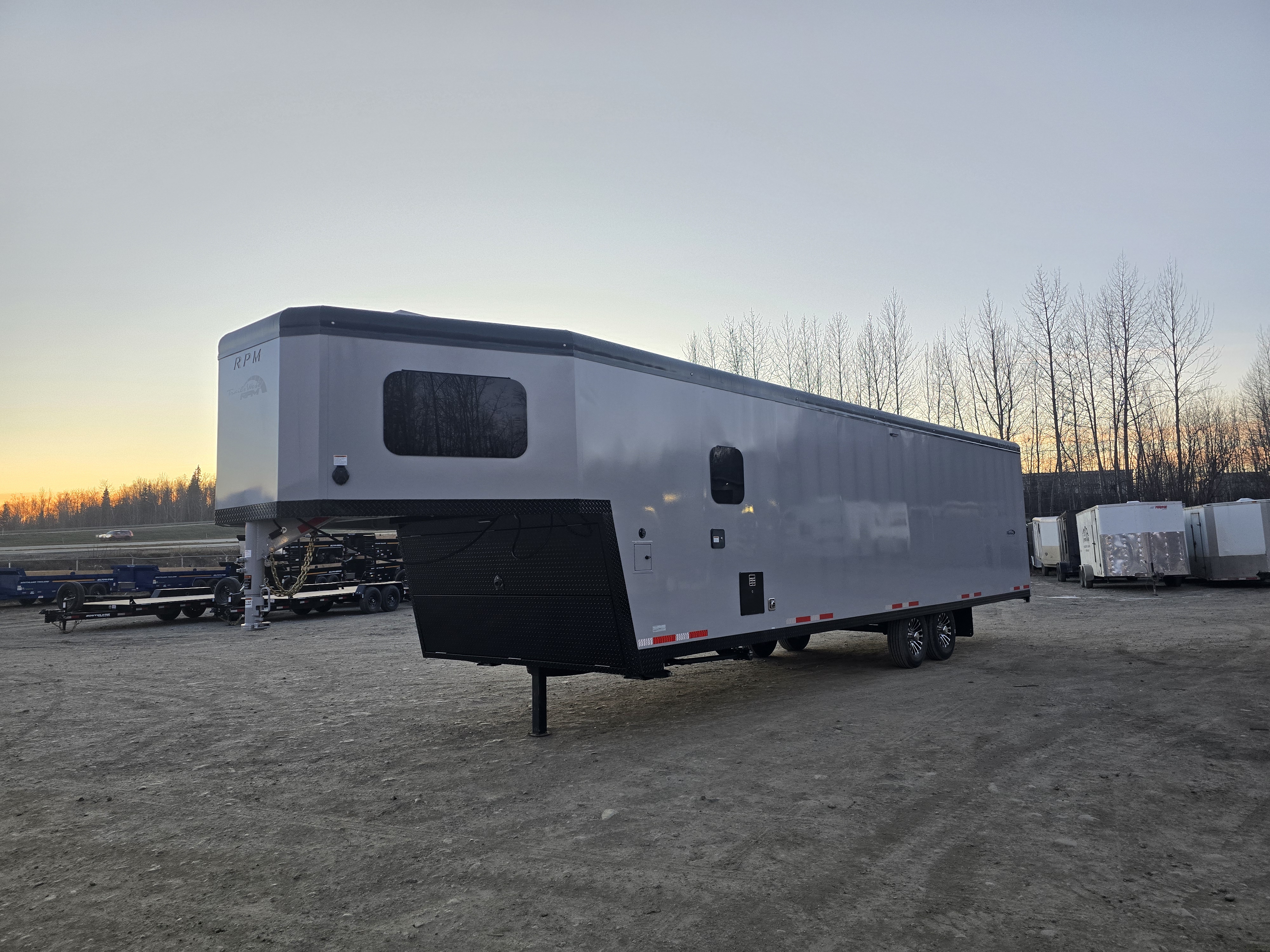 2026 Trails West Trailers RPM FreeRide 30 GN (Gray)